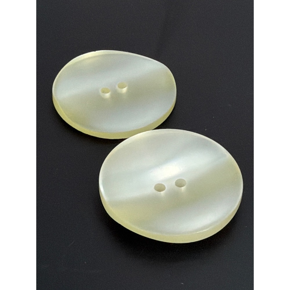 Vintage Large Iridescent Mother of Pearl Buttons 2 Hole Round Cream 3.2cm Set‎ 2